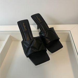 Black Square Toe Quilted Heel